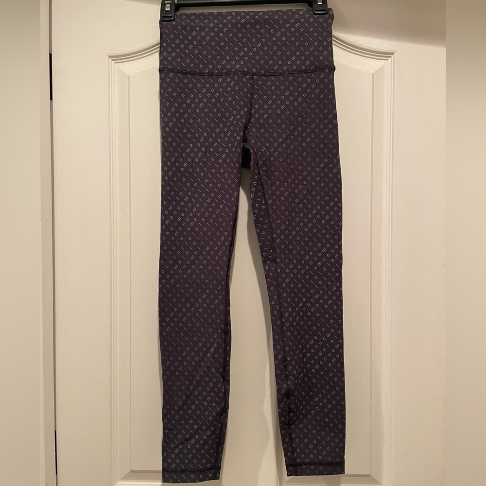 NWOT - Lululemon Wunder Under Leggings
